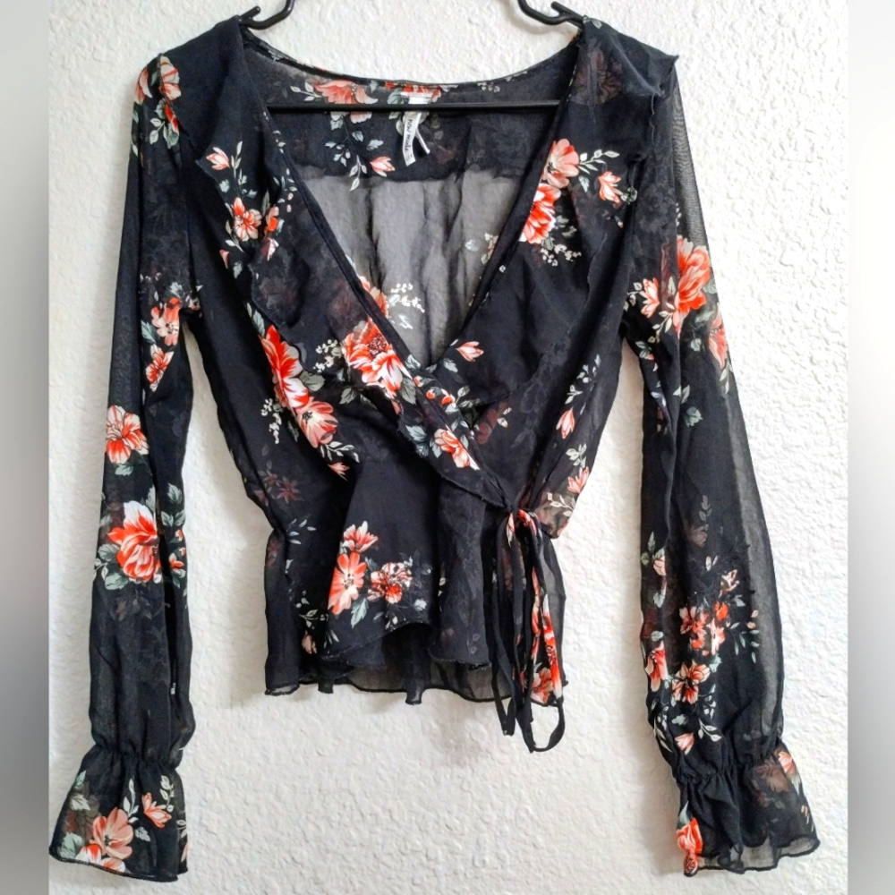 New Mode Black Sheer Floral Ruffle Cuff Blouse Size Small